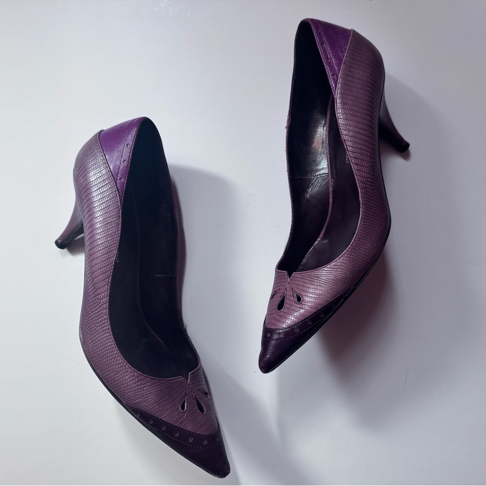 Vintage DKNY Women's Stylish Plum Heels in Size 7 in EUC